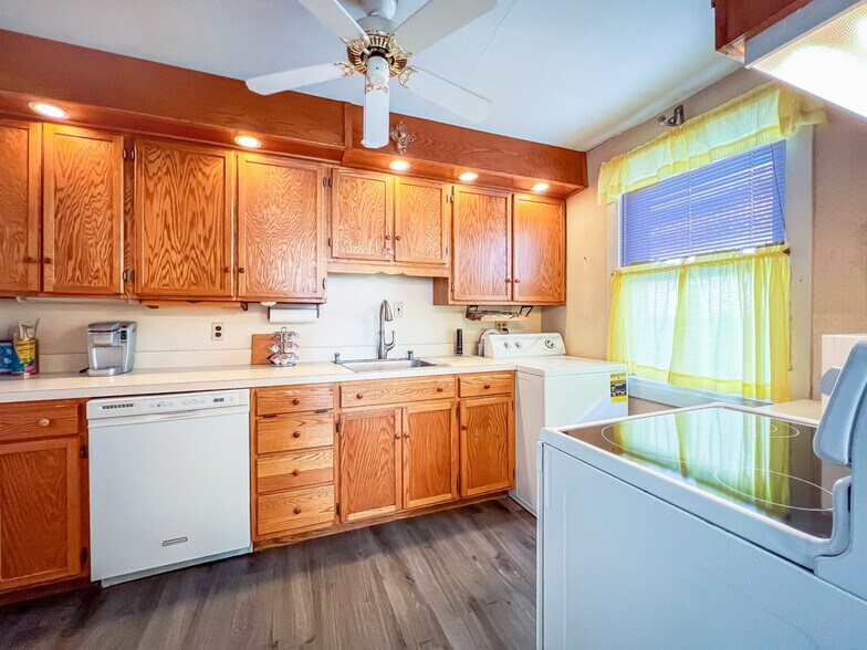 More Photos Of 132 Bellevue Ave, Penndel Office Residential For Sale