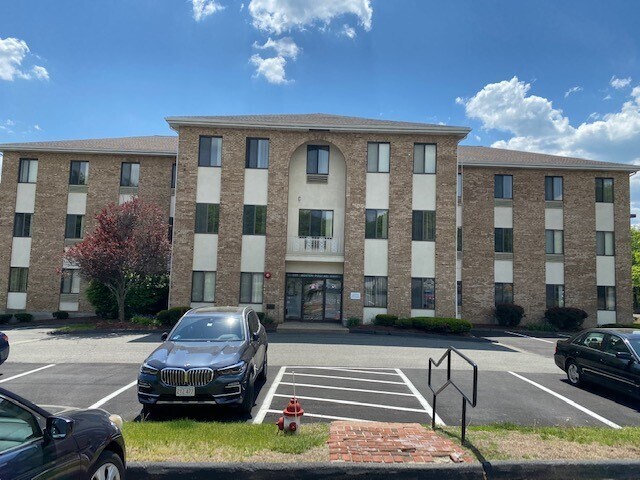 More Photos Of 221 Boston Post Rd E, Marlborough Office For Lease