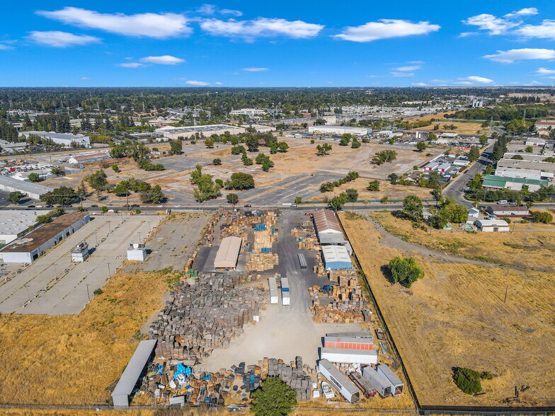 More Photos Of 3264 Ramona Ave, Sacramento Manufacturing For Lease