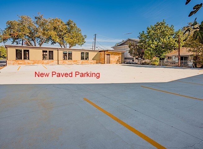 More Photos Of 301 E San Antonio Ave, Boerne Medical For Sale