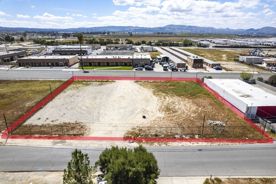 More Photos Of 27180 5th St, Highland Land For Sale