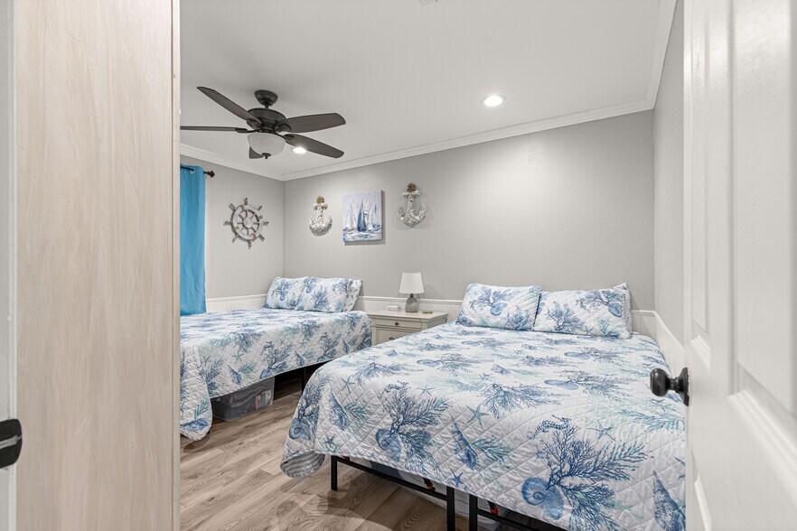 More Photos Of 110 NE Crystal St, Crystal River Specialty For Sale