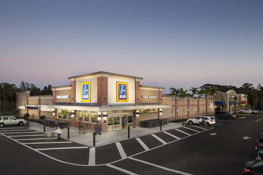 Primary Photo Of 3801 SE Federal Hwy, Stuart Unknown For Lease