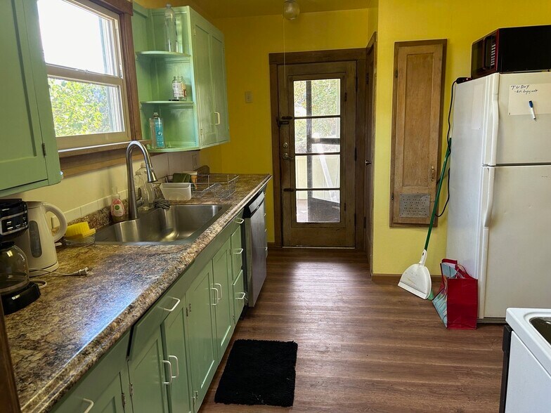 More Photos Of 2080 Riverview St, Eugene Land For Sale