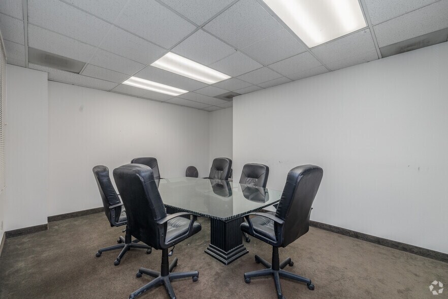 More Photos Of 1225 W 190th St, Gardena Medical For Lease