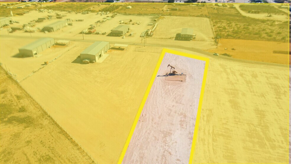 More Photos Of 3.0 Acre Laydown Yard on East County Road 128, Midland Land For Lease