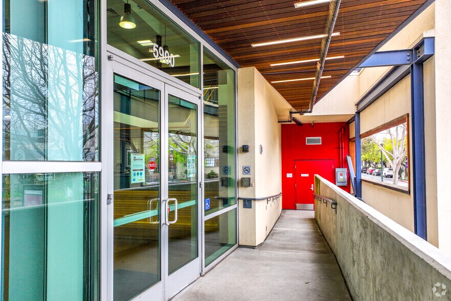 More Photos Of 5900 Doyle St, Emeryville Office For Sale