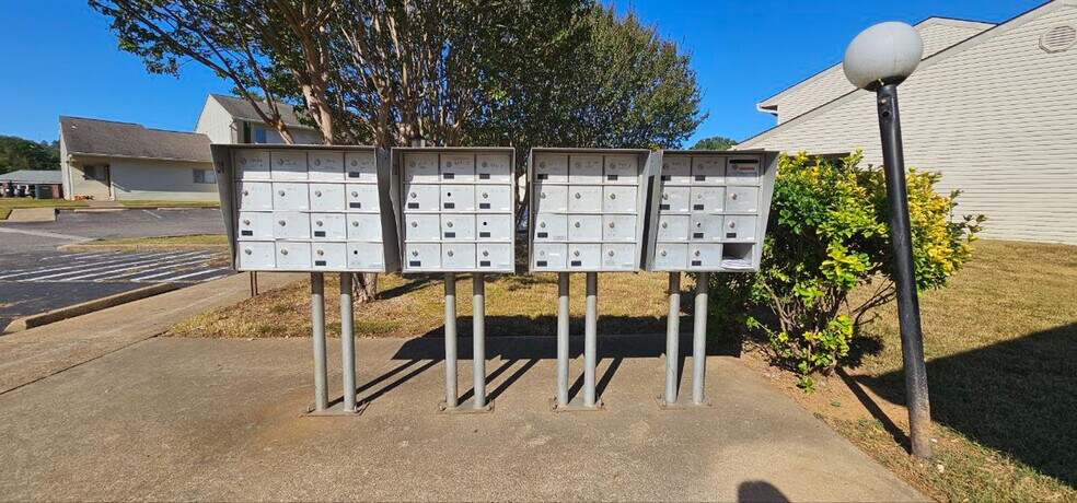 More Photos Of 401 N Cumberland Ave, Russellville Apartments For Sale