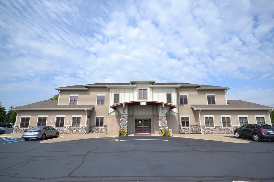 Primary Photo Of 1195 Wilson Ave NW, Grand Rapids Medical For Sale