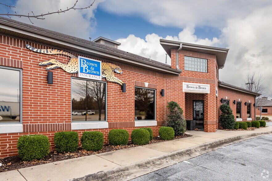 More Photos Of 1479 Executive Pl, Springdale Medical For Sale