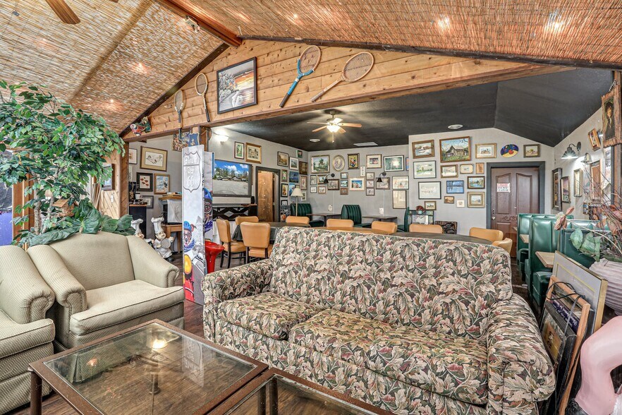 More Photos Of 44618 State Route 20, Concrete Hotel For Sale