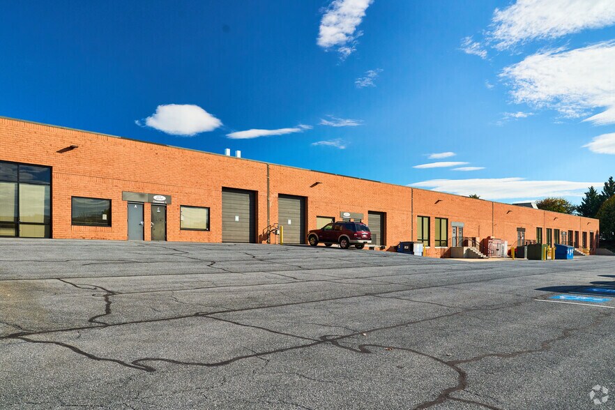 More Photos Of 5107 Pegasus Ct, Frederick Research And Development For Lease