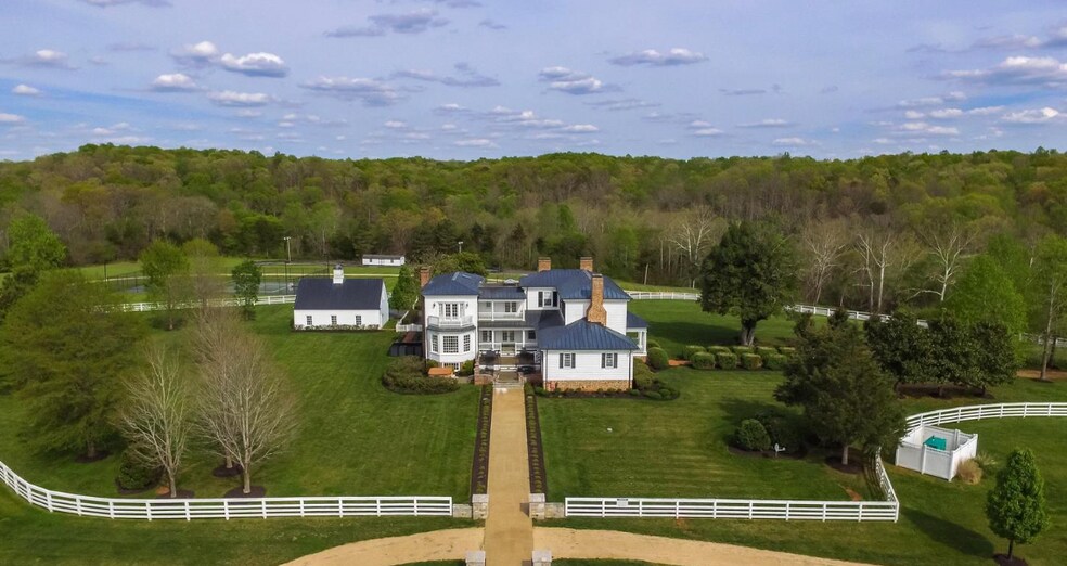 More Photos Of 6887 Blenheim Rd, Scottsville Land For Sale
