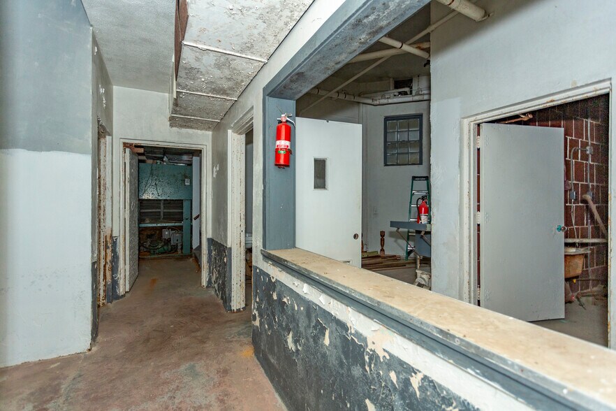 More Photos Of 2001 Avenue Z, Birmingham Religious Facility For Sale