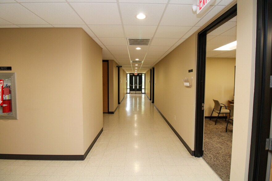 More Photos Of 100 E 3rd St, Galva Office For Sale