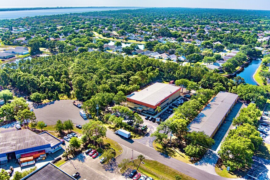 More Photos Of 2725 Center Pl, Melbourne Research And Development For Sale