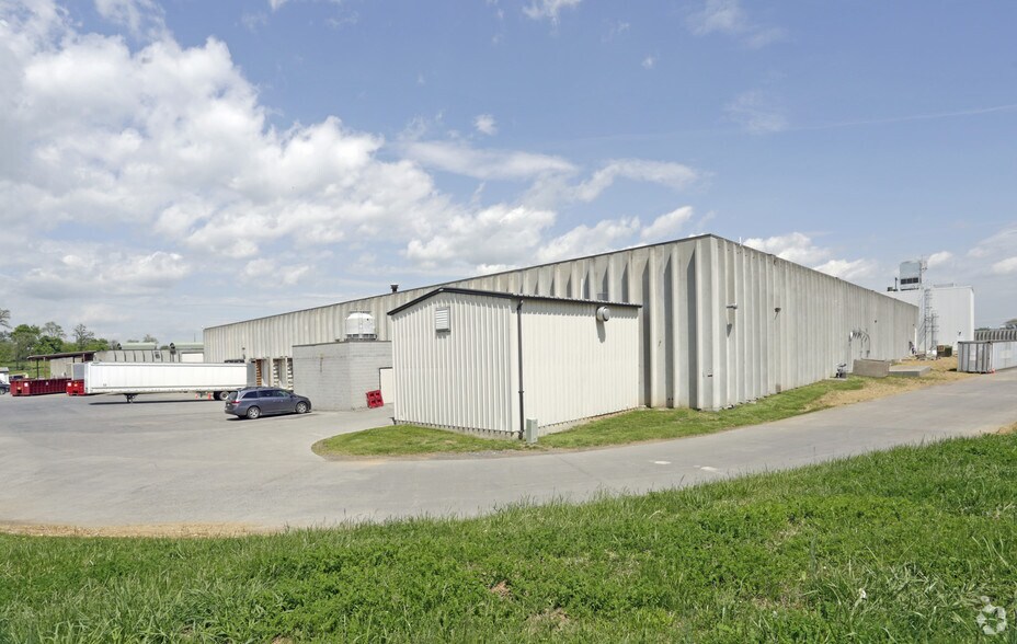 More Photos Of 188 Brooke Rd, Winchester Refrigeration Cold Storage For Lease
