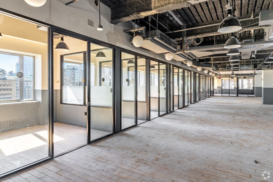 More Photos Of 195 Montague St, Brooklyn Office For Lease