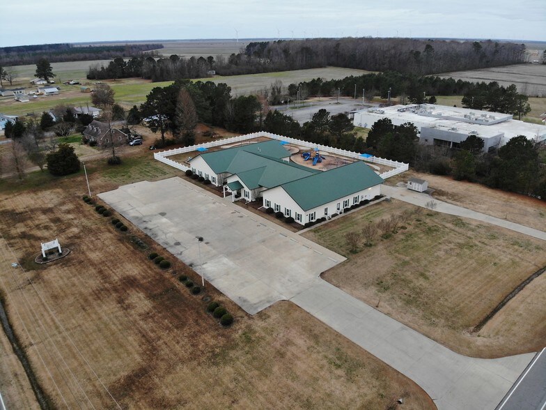 More Photos Of 116 Corporate Dr, Elizabeth City Schools For Sale