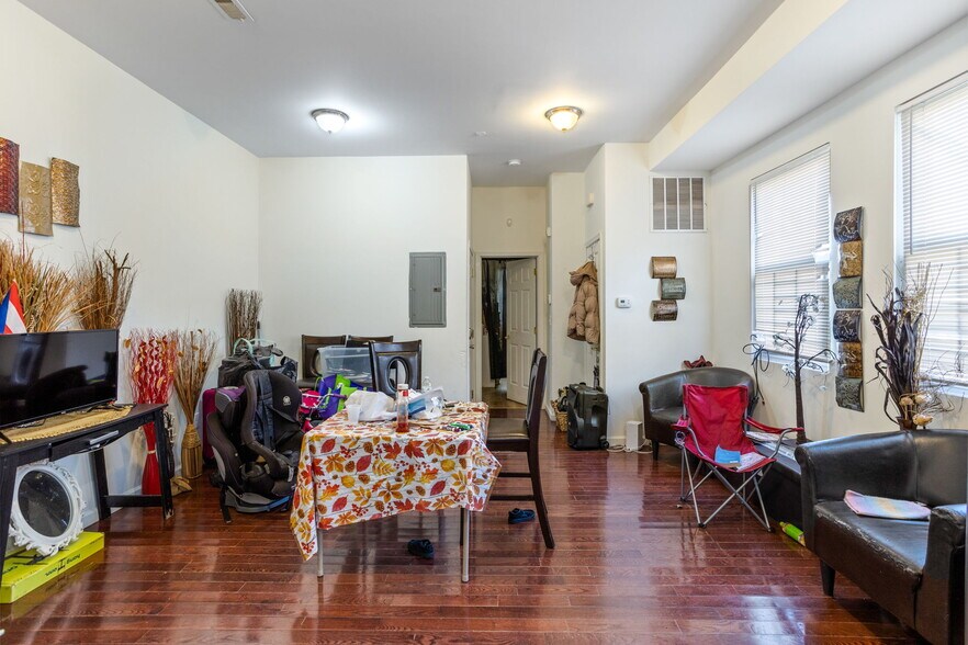 More Photos Of 3301-3303 N 16th St, Philadelphia Apartments For Sale
