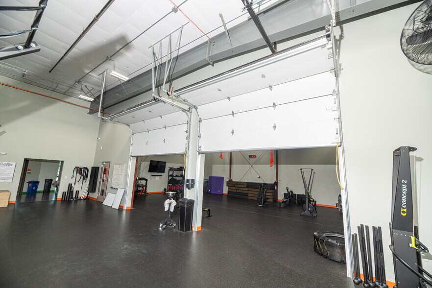 More Photos Of 1309 Mayfly Dr, Montrose Industrial For Lease