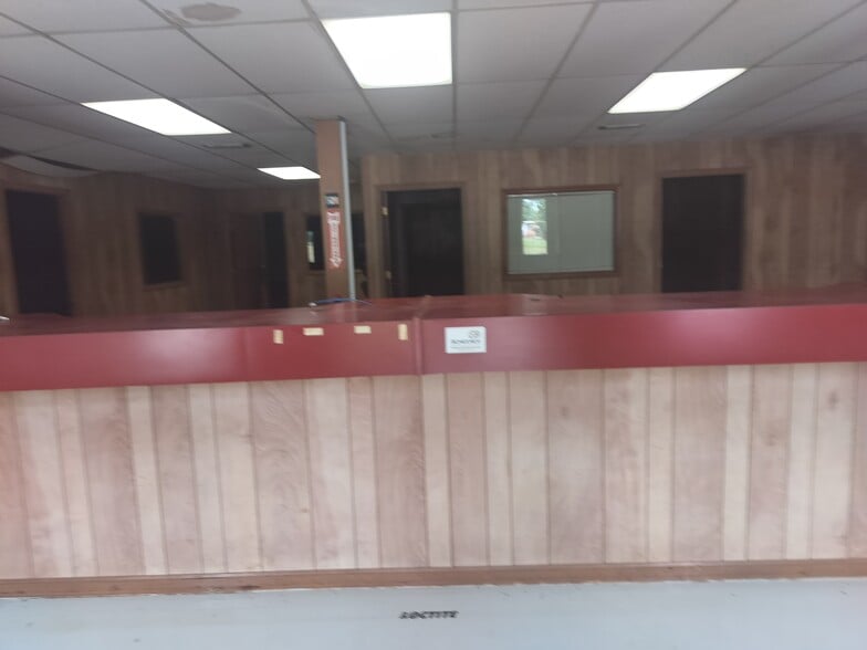 More Photos Of 1653 1st Ave SW, Hickory Warehouse For Lease