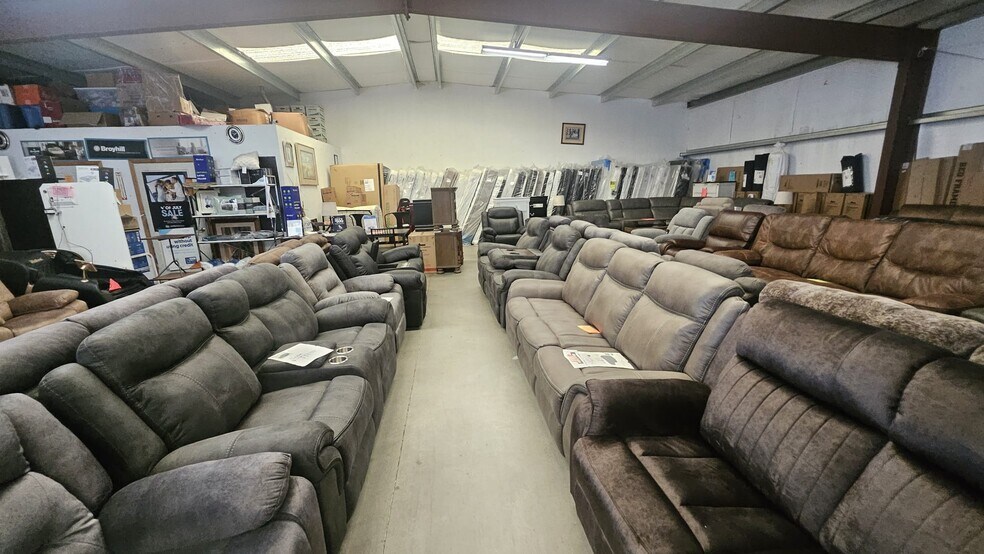 More Photos Of 6408 Lake Isabella Blvd, Lake Isabella Storefront For Sale