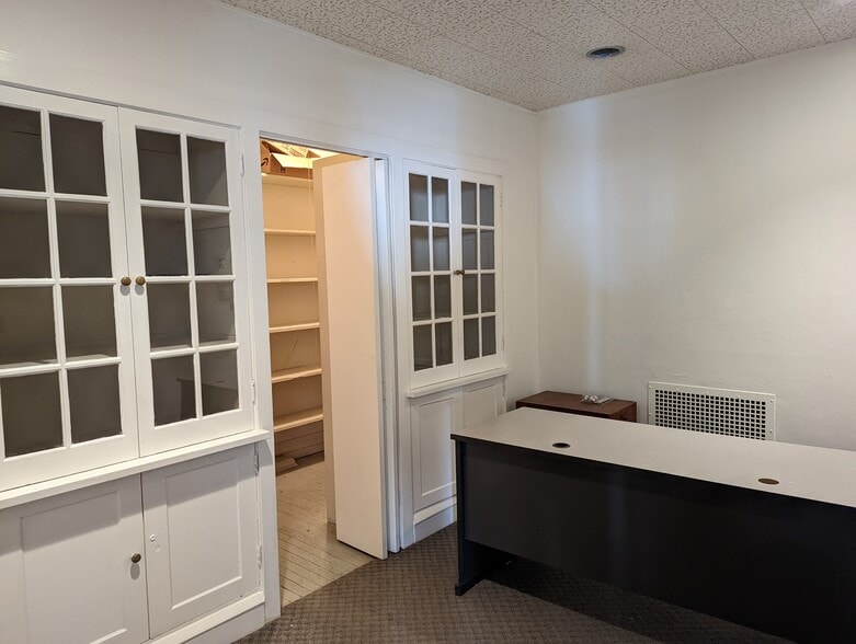 More Photos Of 3125 Whitethorn Rd, Cleveland Apartments For Lease