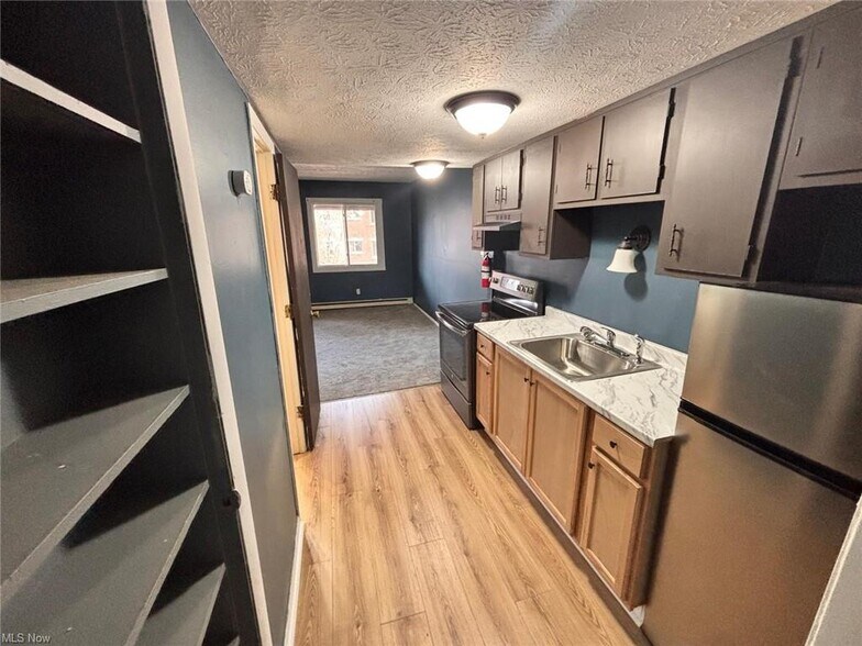 More Photos Of 519 Crosby St, Akron Apartments For Sale
