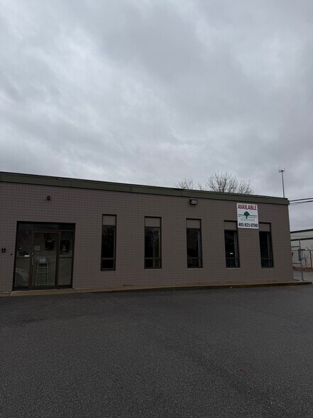 More Photos Of 50 Minnesota Ave, Warwick Warehouse For Lease