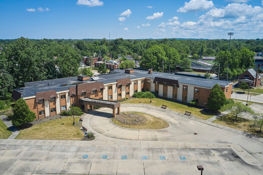 More Photos Of 16231 Broadway Ave, Maple Heights Assisted Living For Lease