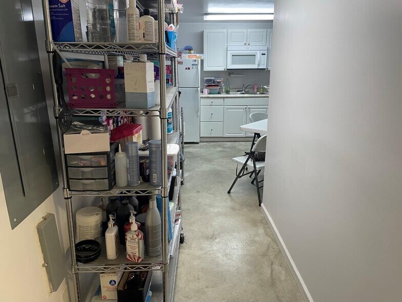 More Photos Of 290 N 2nd St, Frankfort Restaurant For Sale