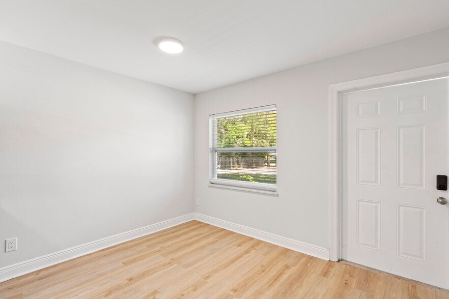 More Photos Of 1150 Carlton Ct, Fort Pierce Apartments For Sale