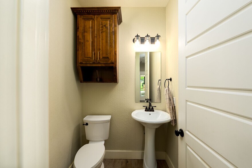 More Photos Of 1260 County Road 361, La Vernia Land For Sale