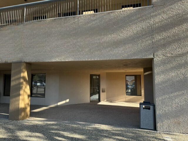 More Photos Of 2101 W Wadley Ave, Midland Unknown For Lease