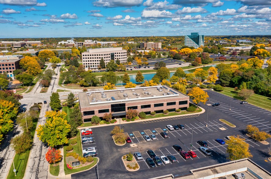 More Photos Of 1770 Park St, Naperville Office For Sale