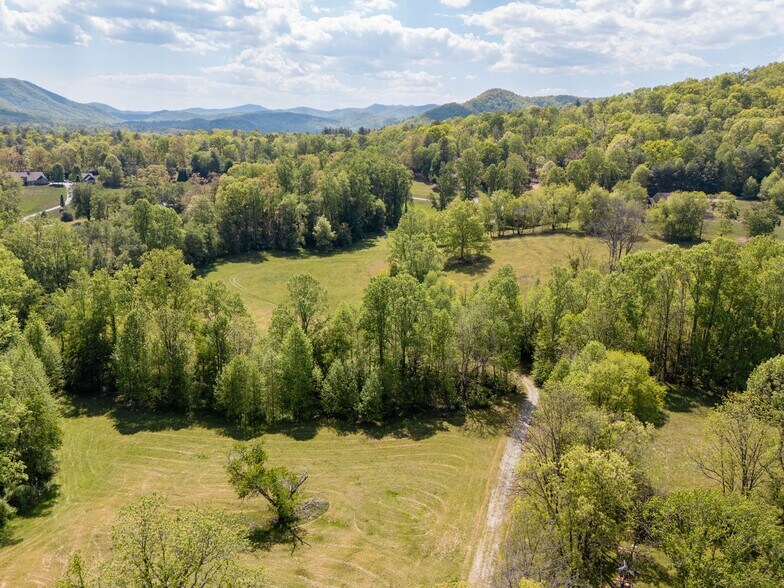 More Photos Of , Mills River Unknown For Sale