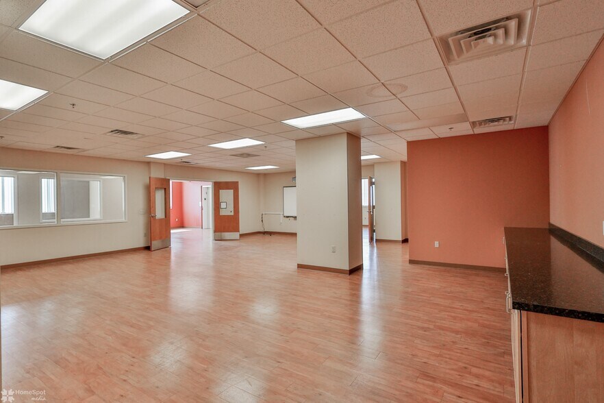 More Photos Of 1226-1232 W Green St, Allentown Flex For Lease