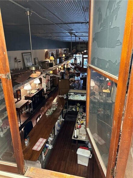 More Photos Of 116 N Illinois St, Chrisman Storefront Retail Residential For Sale