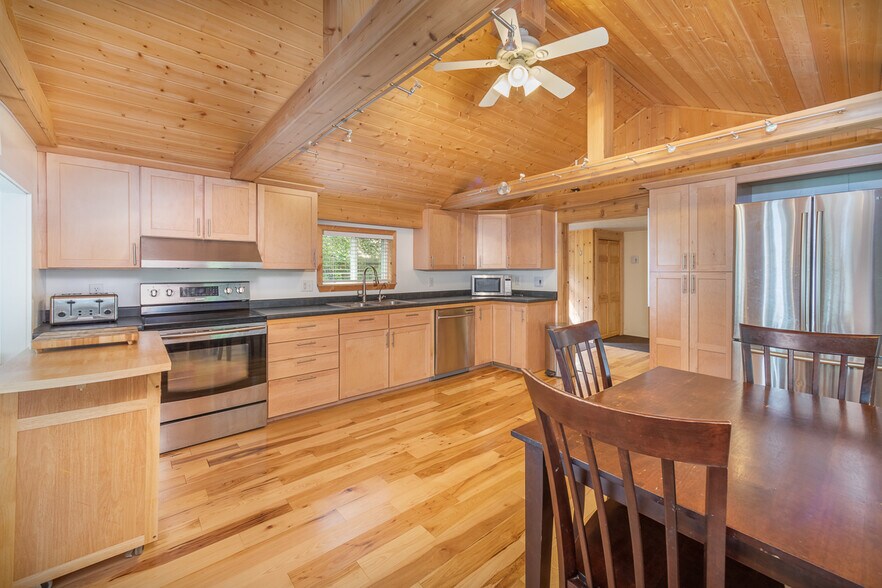 More Photos Of E3220 and E3218 State Highway M 28, Au Train Specialty For Sale