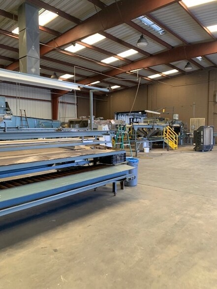 More Photos Of 10537 Boone Dr, Sultana Refrigeration Cold Storage For Sale