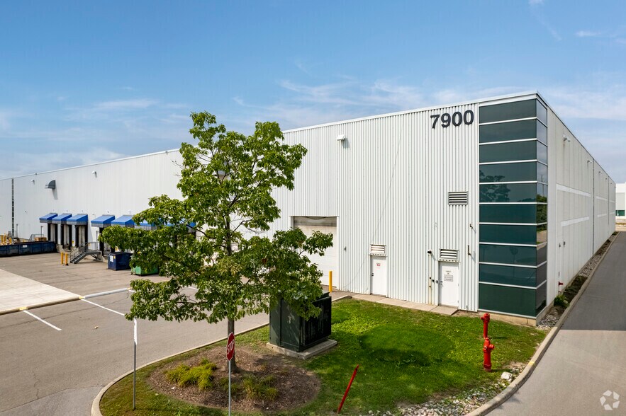 More Photos Of 7900 Goreway Dr, Brampton Warehouse For Lease