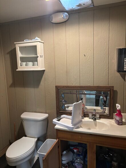 More Photos Of 5440 TX-123 Bypass South, Seguin Industrial For Sale