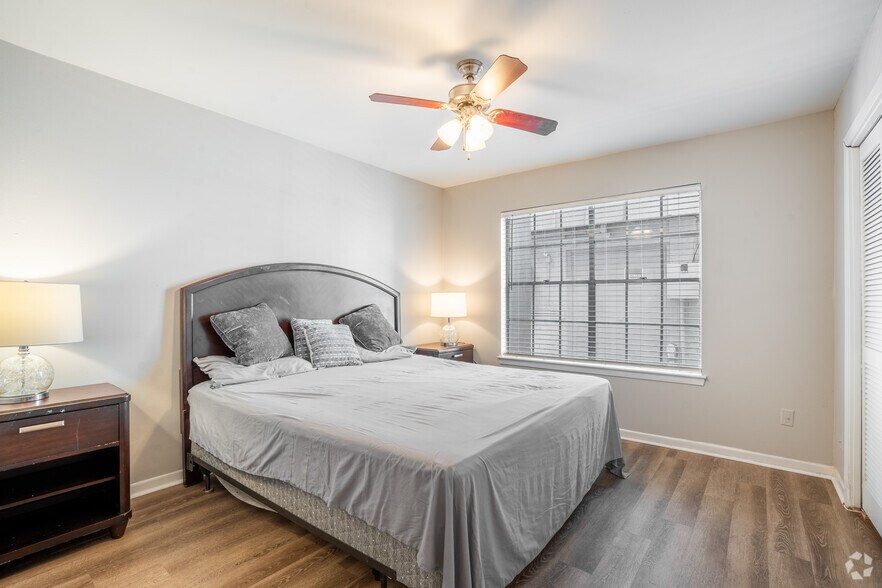 More Photos Of 3802 Nasa Rd, Seabrook Apartments For Sale