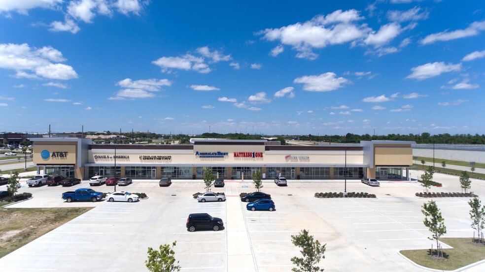 More Photos Of 3609 Business Center Dr, Pearland General Retail For Sale