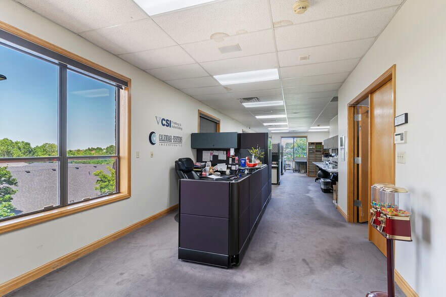 More Photos Of 1480 E Ridgeline Dr, Ogden Office For Sale