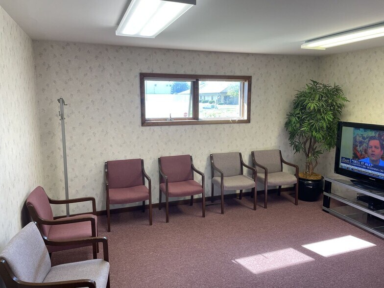 More Photos Of 4370 Fashion Square Blvd, Saginaw Medical For Sale