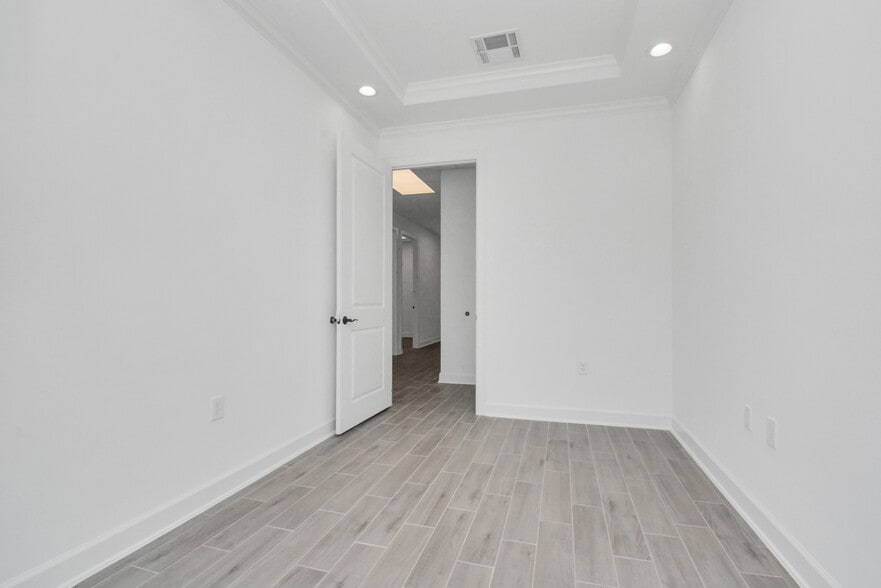 More Photos Of 12425 W Airport Blvd, Sugar Land Light Distribution For Lease