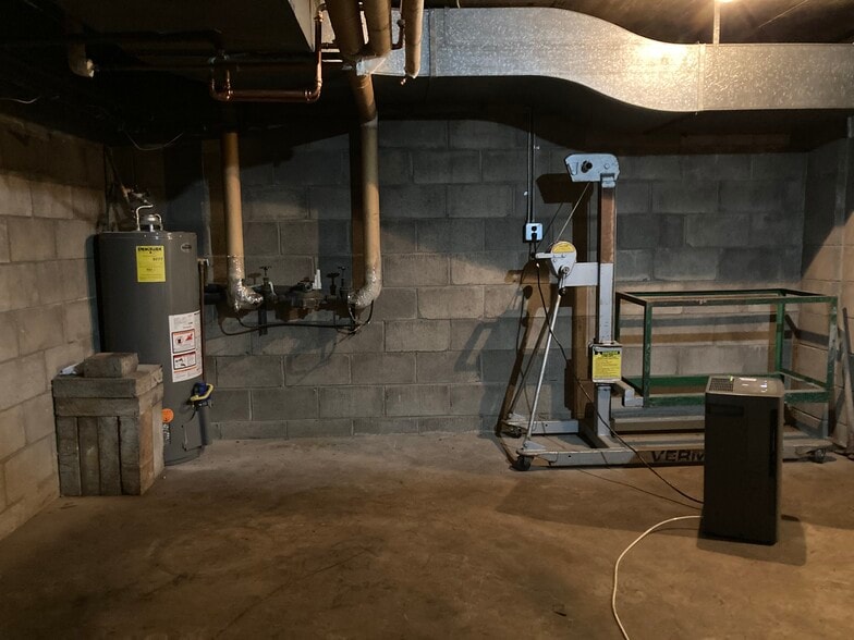 More Photos Of 1522 Superior St E, Duluth Medical For Sale