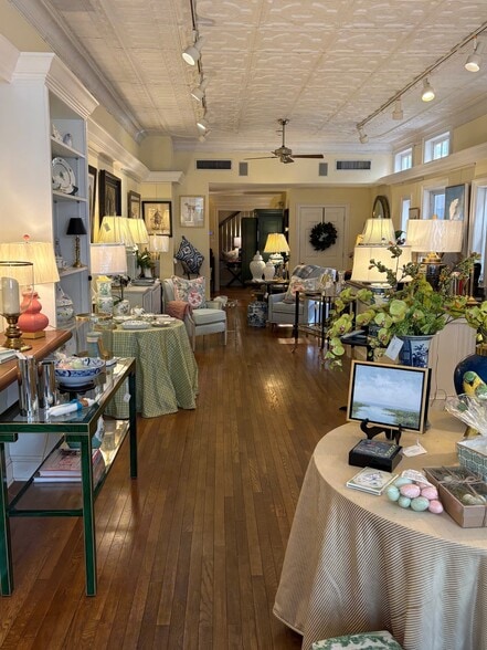 More Photos Of 76 Maryland Ave, Annapolis Storefront Retail Office For Lease